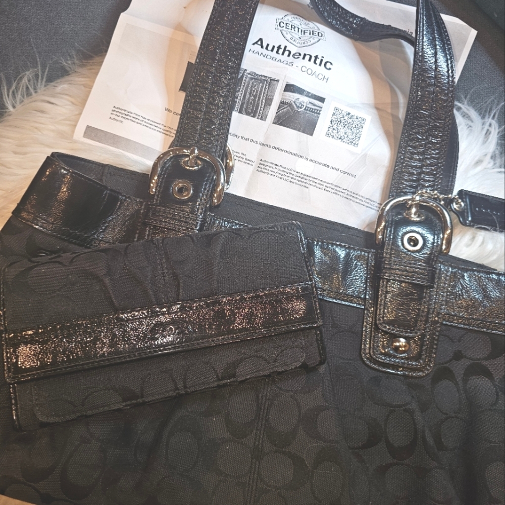 Authentic Coach purse & wallet